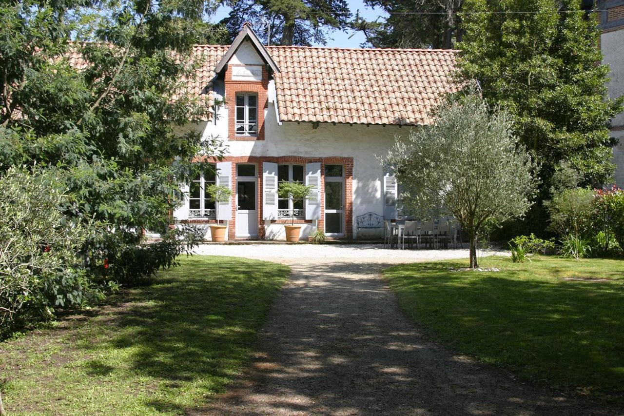 Villa Traditionnelle Pour 8 - 550M De La Plage ノワールムーティエ エクステリア 写真