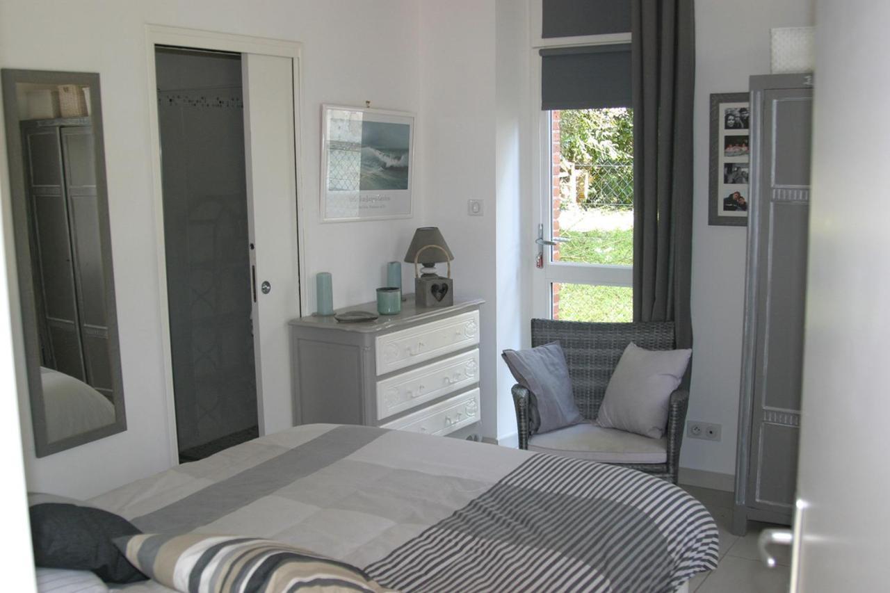 Villa Traditionnelle Pour 8 - 550M De La Plage ノワールムーティエ エクステリア 写真